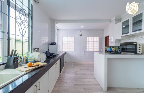 Ampang Villa | 6BR Ampang Pool Villa 26P with Garden