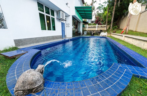 Ampang Villa | 6BR Ampang Pool Villa 26P with Garden