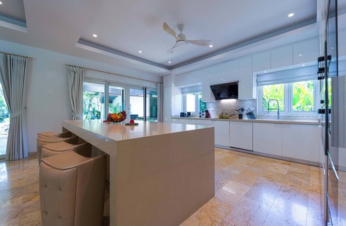 Hua Hin Villa | 6BR Luxury Tropical Pool Villa PH125