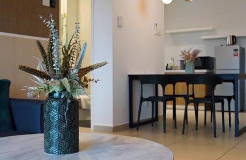Ampang Apartment | 6pax Modern-Contemporary, Reizz, Kuala Lumpur