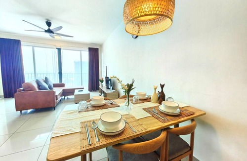 Shah Alam House | 750 m² House ∙ 2 bedrooms ∙ 10 guests