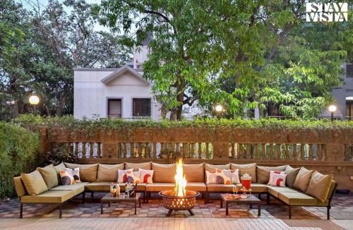 Rao Colony Villa | 7500 m² Villa ∙ 9 bedrooms ∙ 27 guests