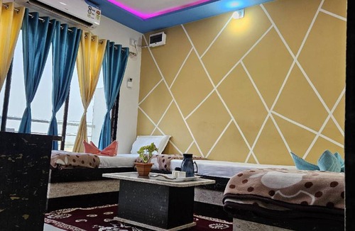 Rajpipla House | 790 m² House ∙ 2 bedrooms ∙ 7 guests