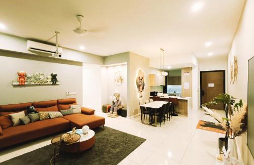 Federal Territory of Kuala Lumpur Apartment | 8 Kuala Lumpur City for 4 to 10 PAX of 4 BEDROOMS and 3 BATHROOMS near KLCC