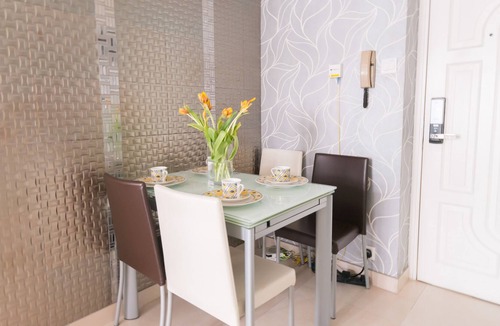 Wan Chai Apartment | 8 mins HKCEC, 5mins MTR, nr Causeway Bay