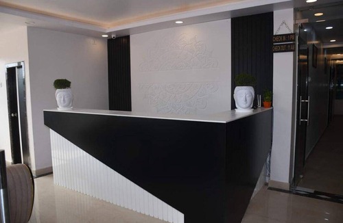 Sarnath Hotel | 850 m² Hotel ∙ 3 guests