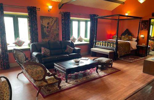 Wellington Hotel | 92 m² Hotel ∙ 5 bedrooms ∙ 9 guests