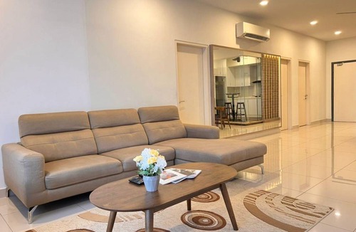 Usj 1 Apartment | 94 m² Apartment ∙ 2 bedrooms ∙ 6 guests