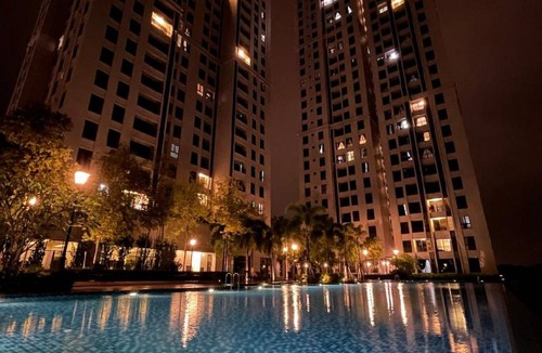 Taman Equine House | 950 m² House ∙ 2 bedrooms ∙ 8 guests