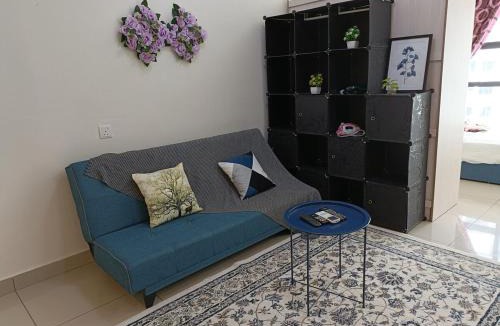 Cyberjaya Apartment | A-18-09 La Reve SuiteHyveWiFiNETFLIXFreeParking