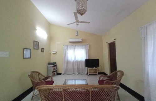 Candolim Apartment | a cosy 2 bhk 300 mts away from the beach