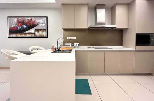 Golden Triangle Apartment | A Cozy High Floor Suasana KL Bkt Bintang