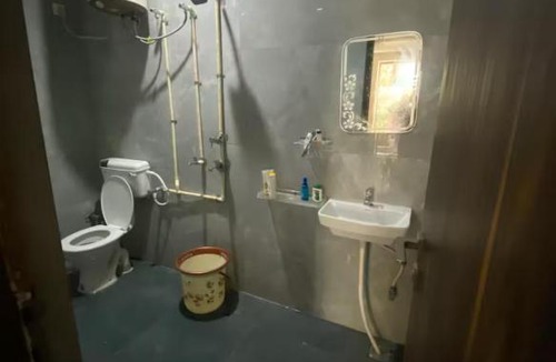 Kakarmatha House | Aashrey-The Dorm Room