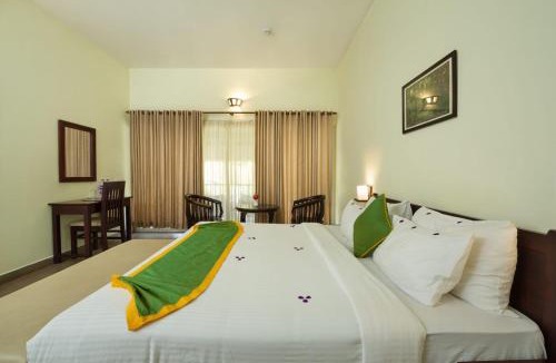 Kunnathidavaka Hotel | Abad Brookside Wayanad