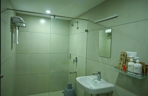 Elappara Resort | Abad Silver Mist