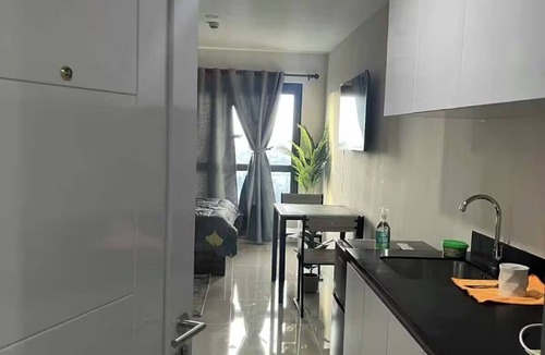Bakilid Apartment | Accommodations connected to SM Mall—great for exploring Cebu and the surrounding area.