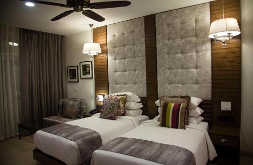 Baga Resort | Acron Waterfront Resort