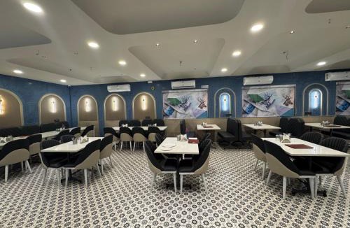 Anand Hotel | Adarsh Hotel
