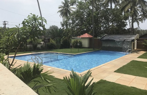 Sainagar Apartment | Air Conditioned Modern 1 Bedroom + Living room apartment with 2 bathrooms