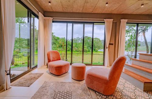 Vayittiri Villa | Alaya Boutique Villa with Dam View by VOYE HOMES