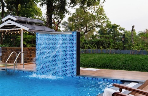 Virarajendrapet House | Alaya Stay Twisted Tree with Pool