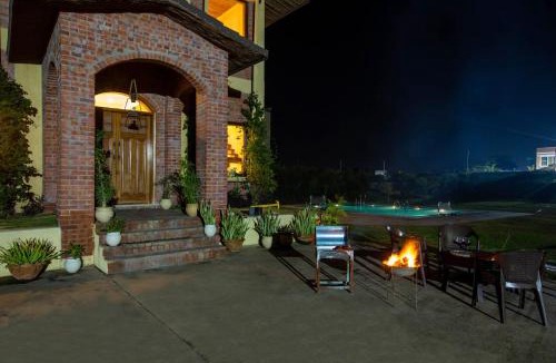 Bansur Villa | Alaya Stays 3 BHK Farmhouse wit Pvt Pool & Garden - Anantara