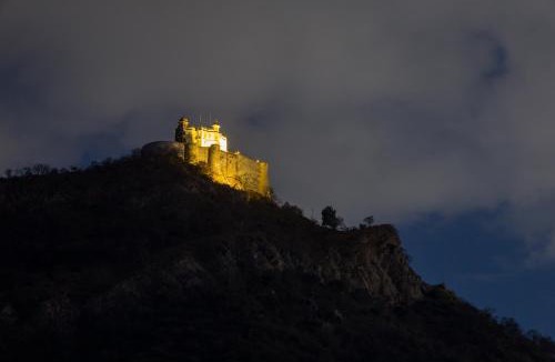 Udaipur Apartment | Alaya Stays Kasturi Villa - Pet Friendly 6 BHK with Plunge Pool