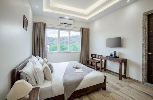 Udaipur Villa | Alaya Stays Kodiyat 4-BHK Pet-Friendly Villa With Views of Sajjangarh Palace