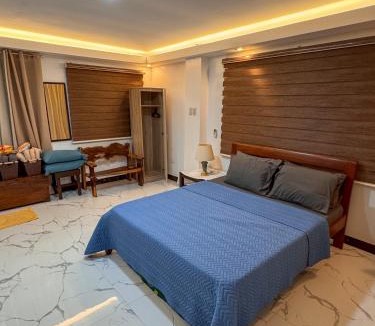 Alfonso House | Alfonso HideAway