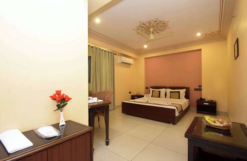 Amer Fort Road Hotel | Amer City Heritage Hotel