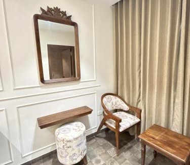 Ahmedabad Hotel | Amico Inn