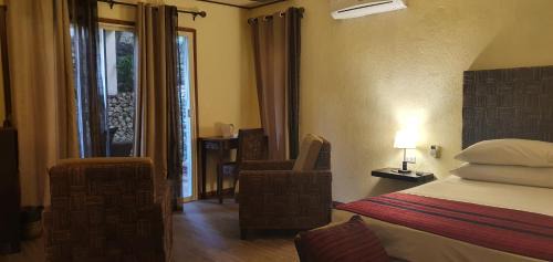 Logon Resort | Angelina Beach Resort & Italian Restaurant Malapascua