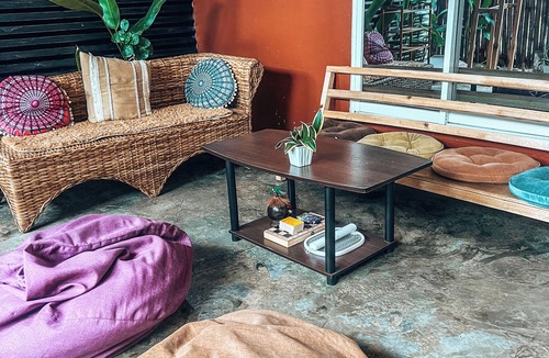 Catangnan Hostel | AP BUTANG HOSTEL