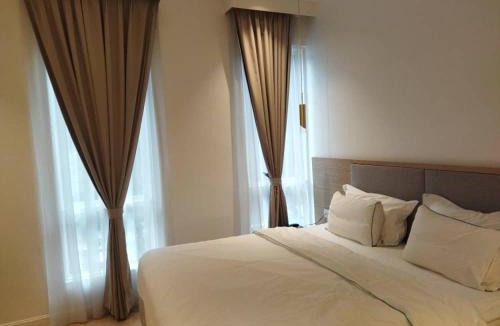 The Strand Hotel | AP Concept Hotel