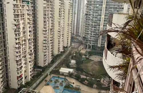 Noida Apartment | Apartment in Noida Best Location 3BHK