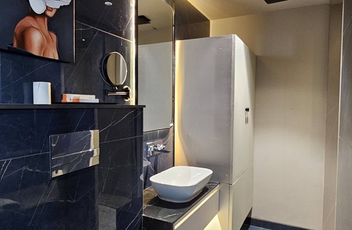 Chandkheda Hotel | Apricot Motera