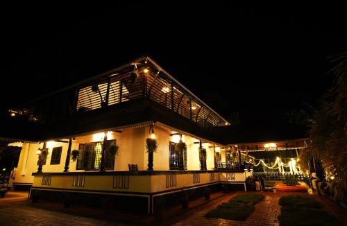 Vaikam House | Arayathu Heritage Villa Resort