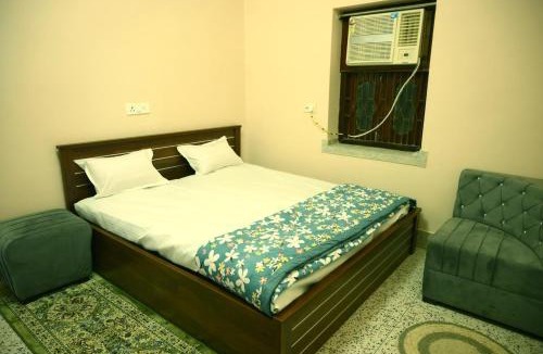 Deoghar Apartment | Archana Home Stay - 10 min from Baidhyanath Temple
