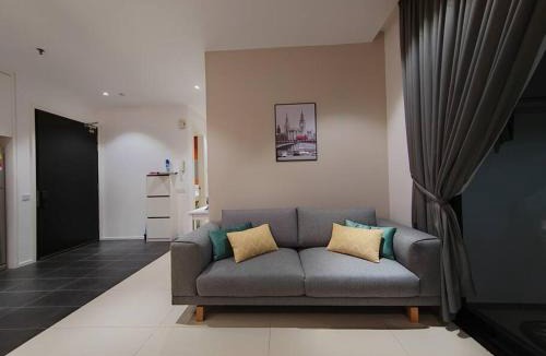Mont Kiara Apartment | Arcoris Mont Kiara 7# Main Street #Walking 1MK# 163 Retails# 2 BR Balcony 2-4Pax