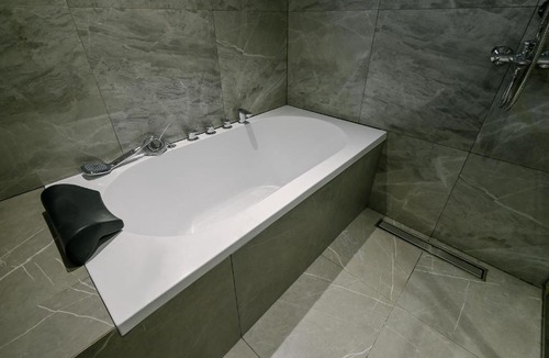 South Triangle Hotel | Ardenhills Suites