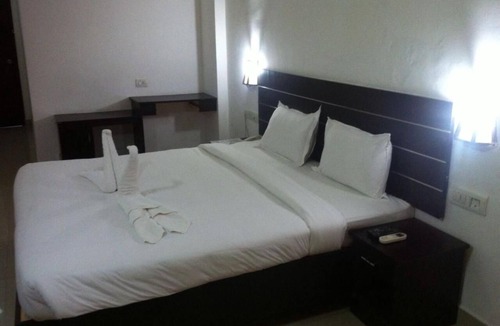 Palayam Hotel | Aroma Classic Days