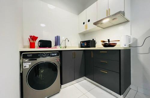 Taman Midah Apartment | Arte Cheras Duplex by DeUrban