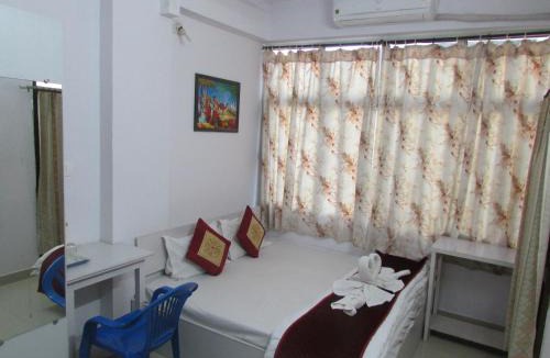 Udaipur Hostel | Ashish Guest House, Udaipole