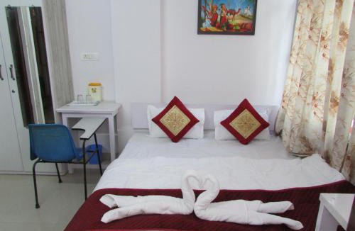 Udaipur Hostel | Ashish Guest House, Udaipole