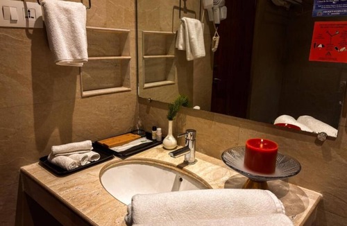 McLeod Ganj Hotel | ASIA SPA RESORT MCLEODGANJ, DHARAMSHALA CENTRALLY AIR CONDITIONED WITH HEATED SWIMMING POOL