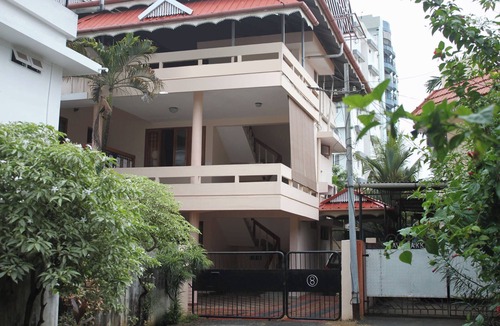 Vyttila House | Athithi Homes
