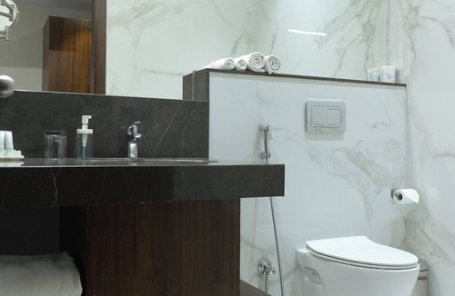 Shavri Colony Hotel | Aura Boutique Hotel