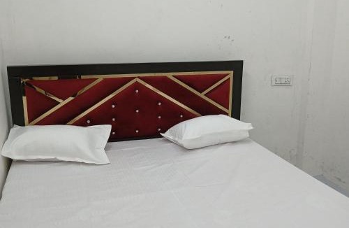 Ayodhya Hotel | Awadh Biharee Inn