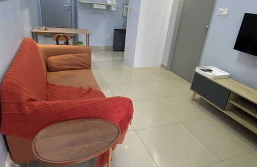 Batu Caves Condo | Ayuman Suites, Gombak with KL City View