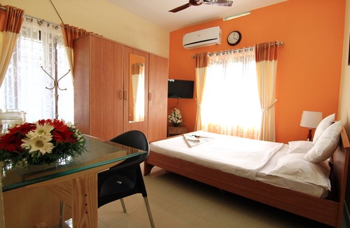 Peringandoor Hotel | Ayur Bethaniya Ayurveda Hospital